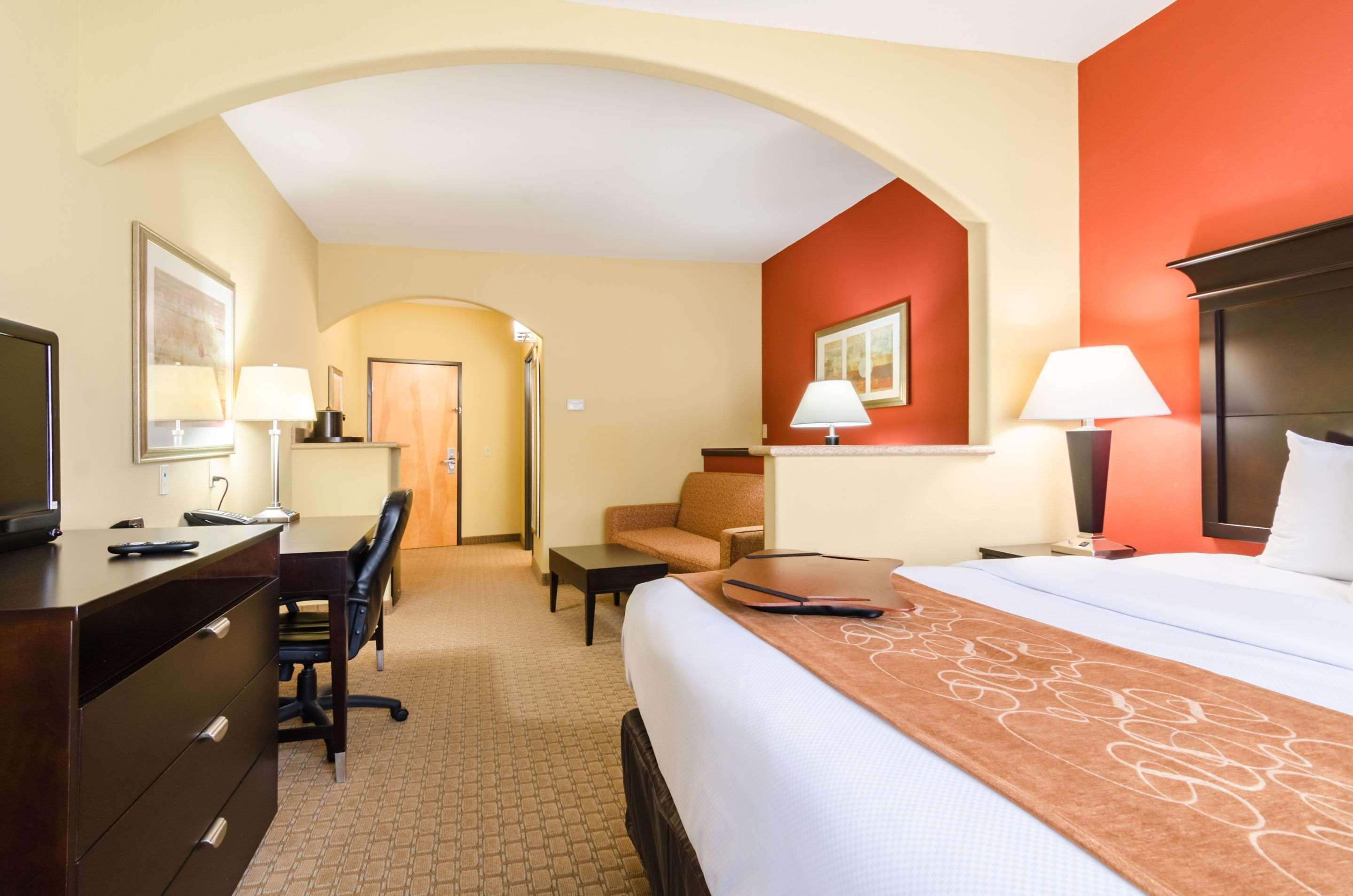 Comfort Suites Salina South Luaran gambar
