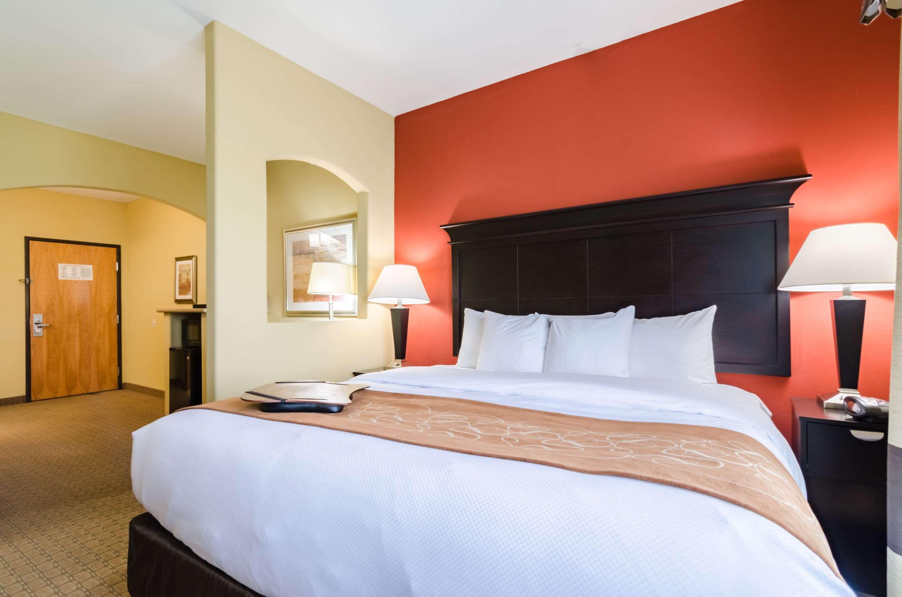 Comfort Suites Salina South Luaran gambar