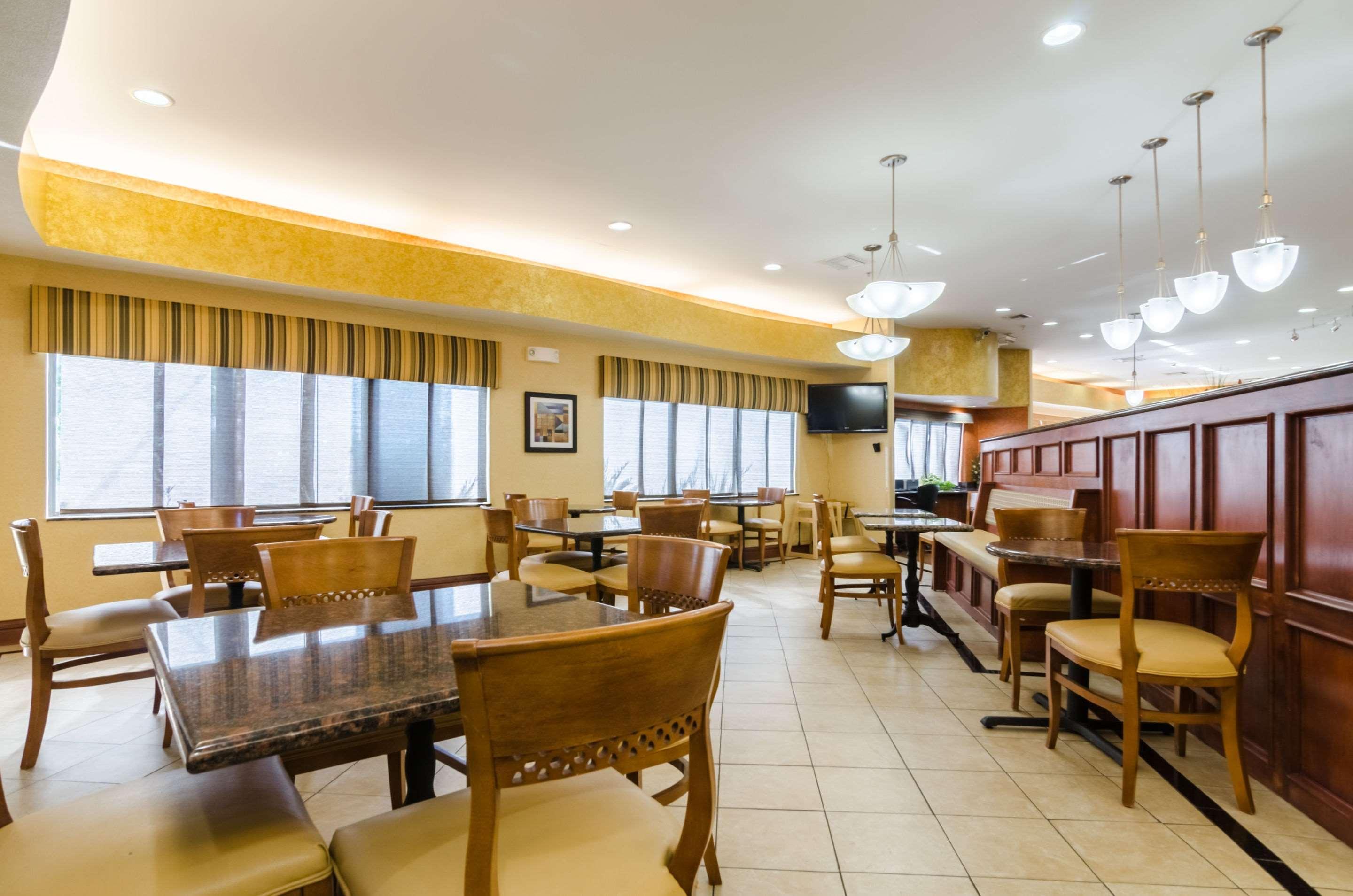 Comfort Suites Salina South Luaran gambar