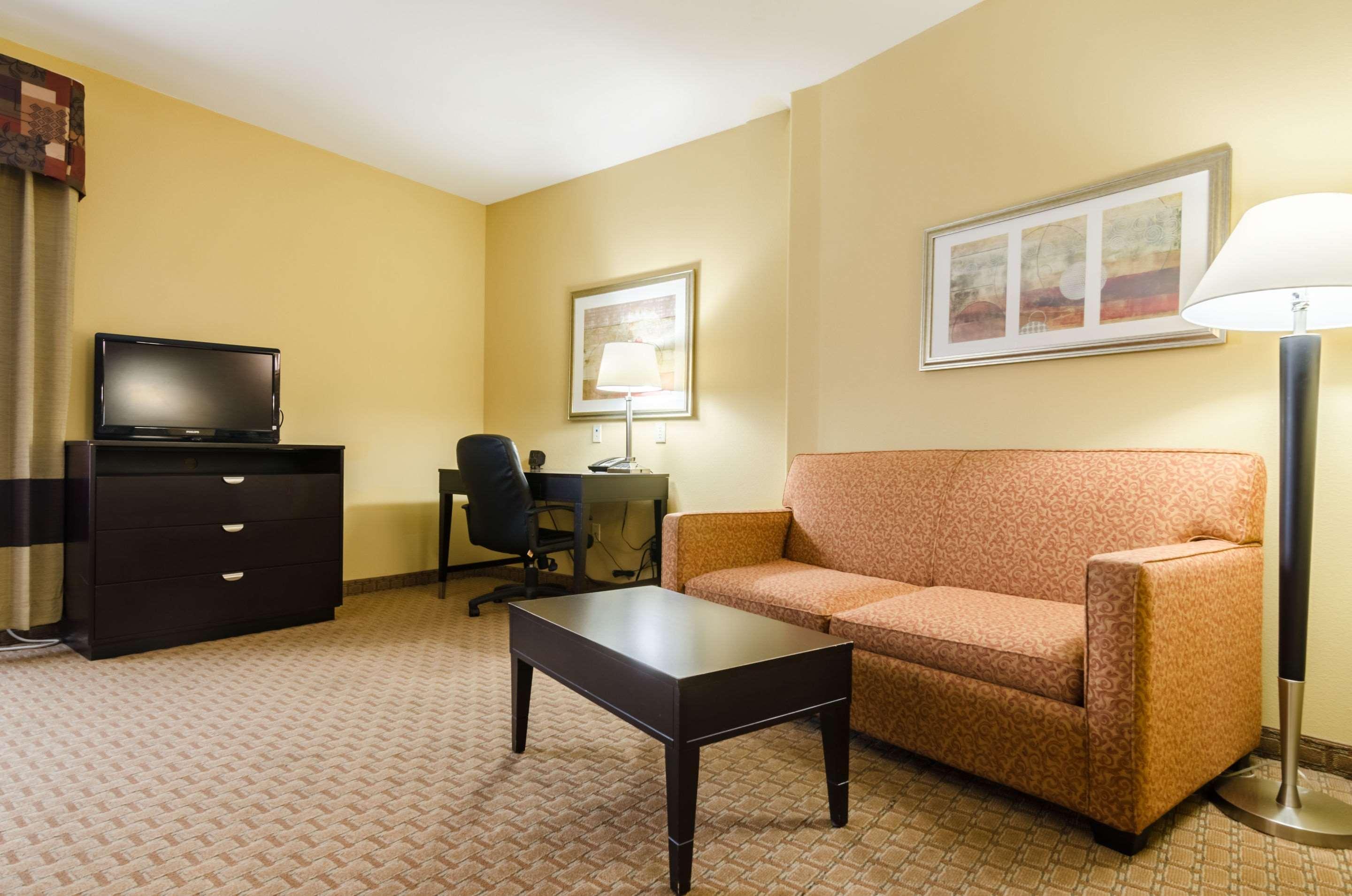 Comfort Suites Salina South Luaran gambar