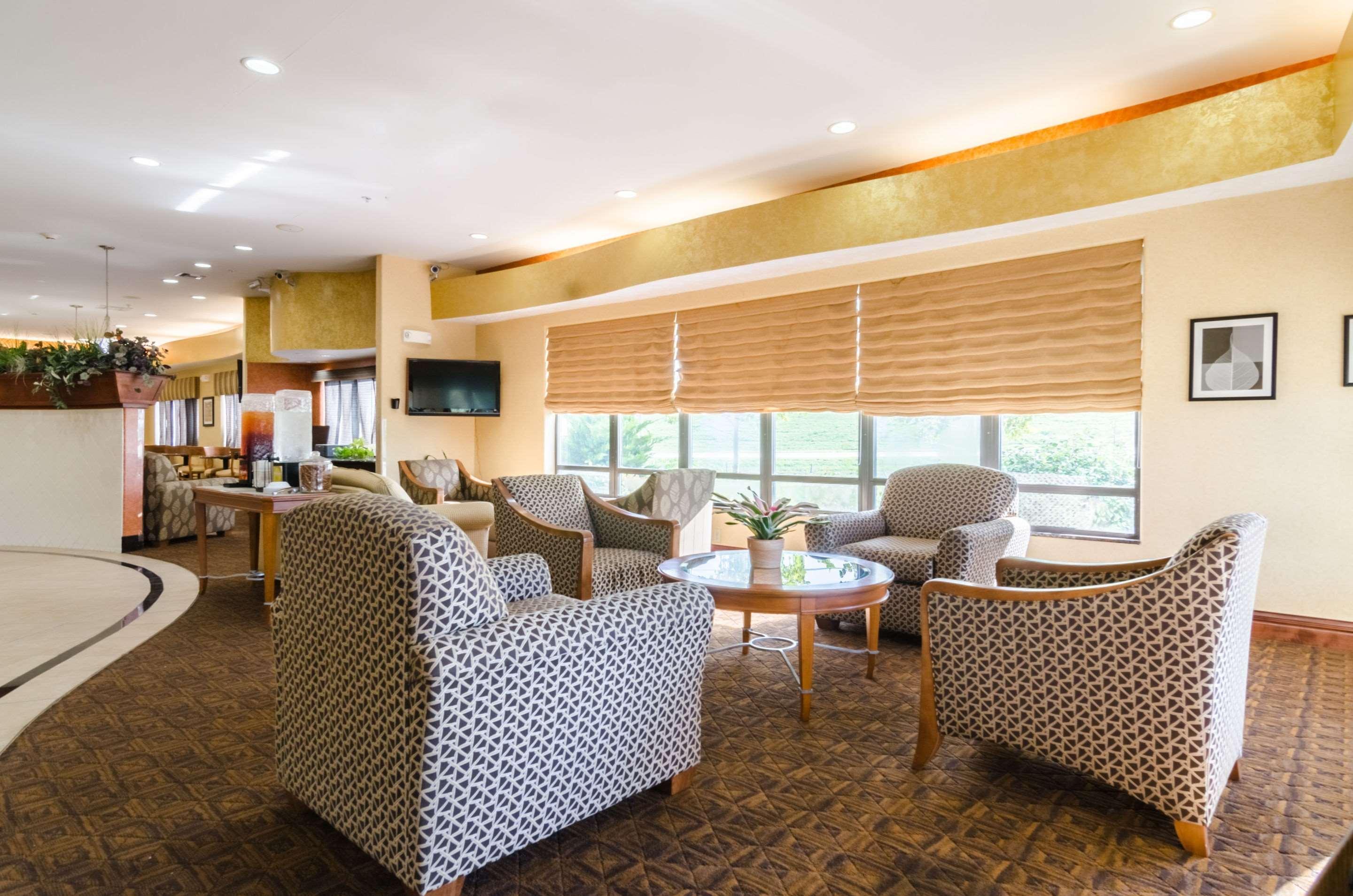 Comfort Suites Salina South Luaran gambar