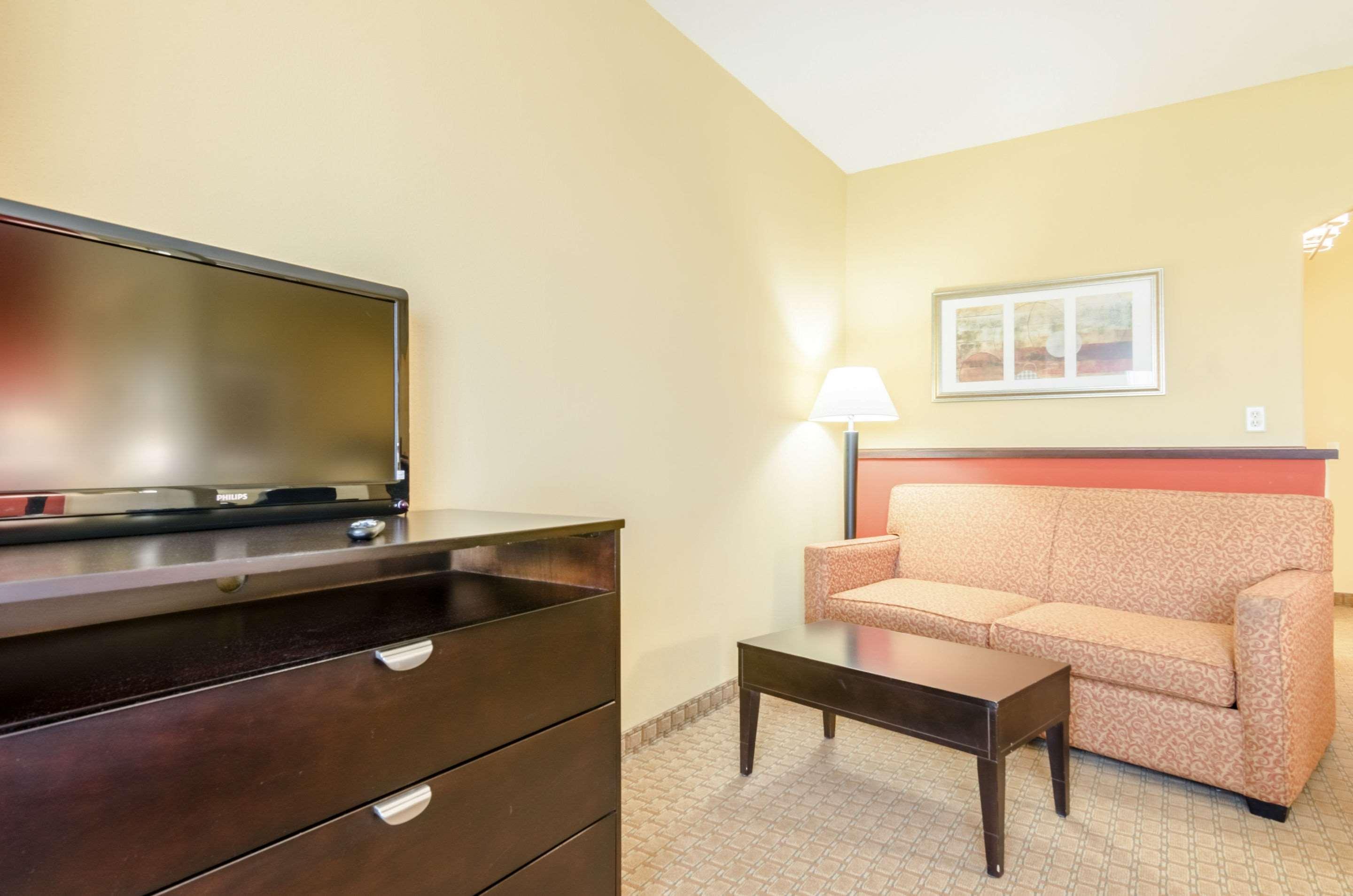 Comfort Suites Salina South Luaran gambar