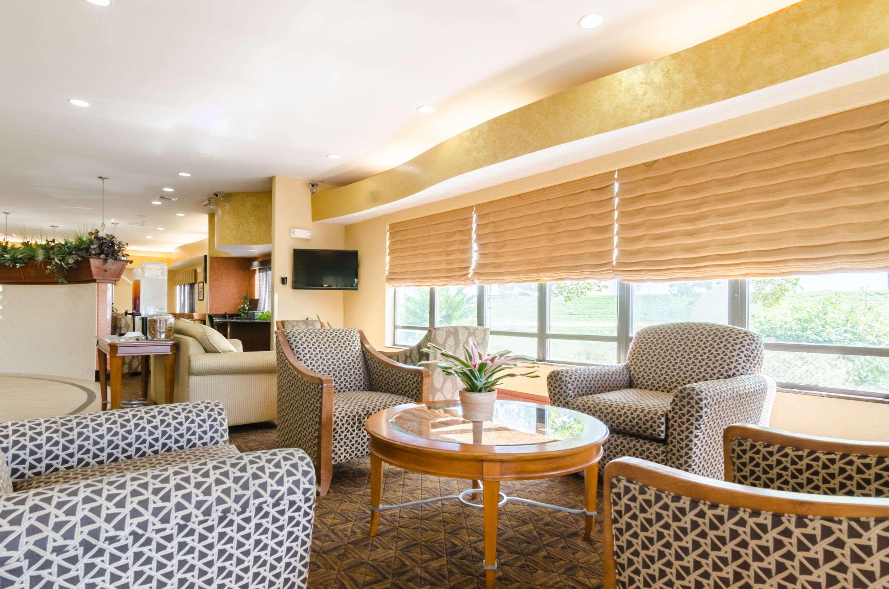 Comfort Suites Salina South Luaran gambar