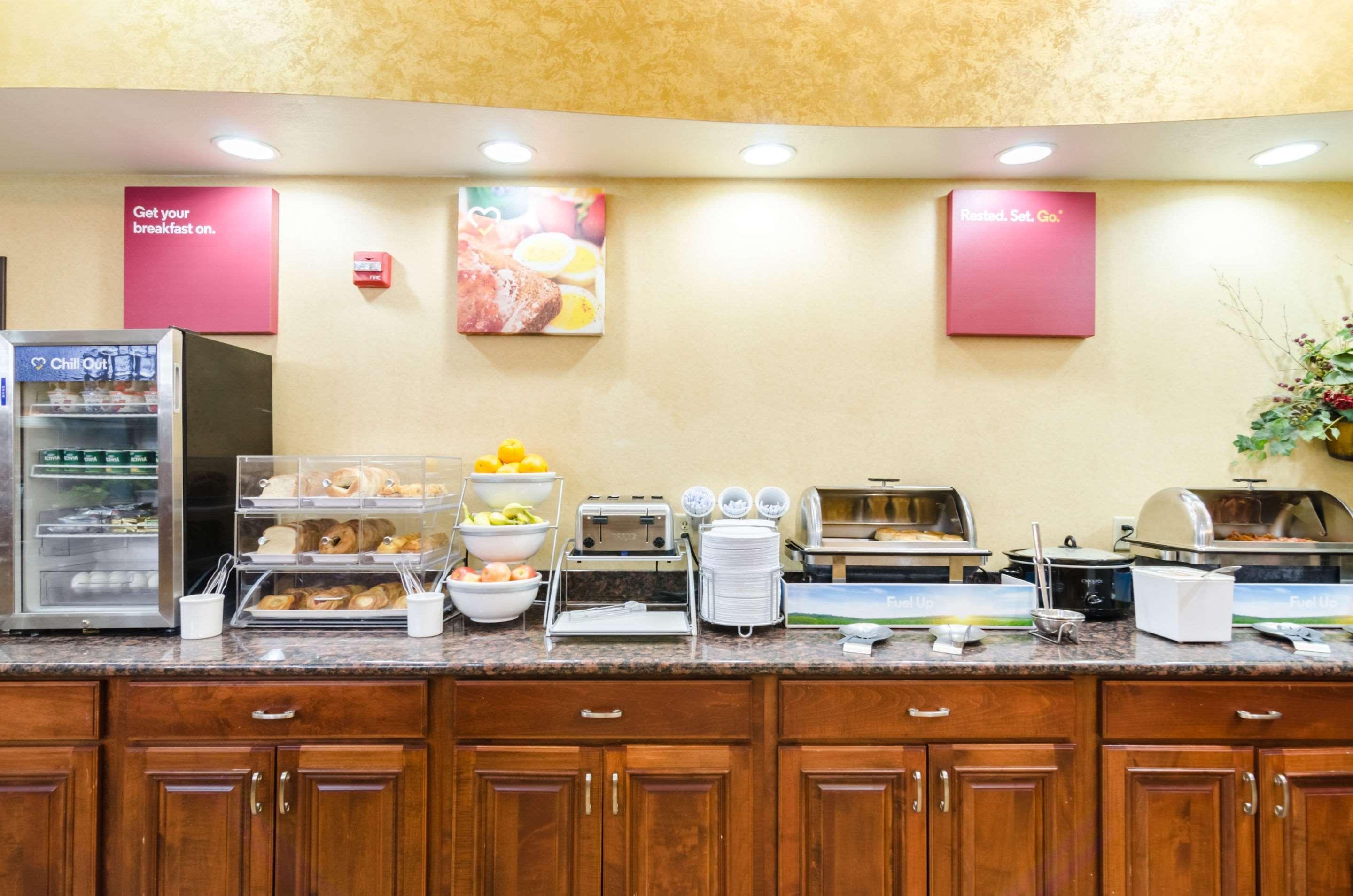 Comfort Suites Salina South Luaran gambar